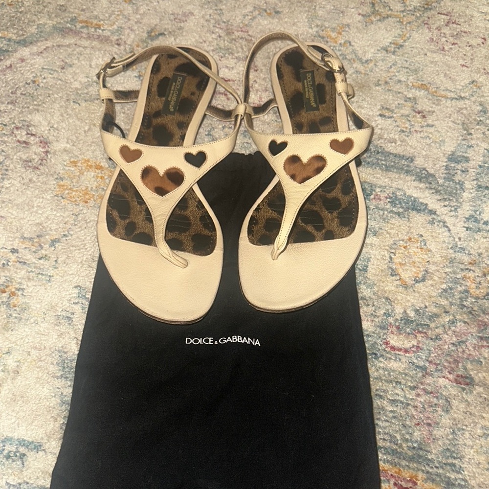 Dolce & Gabbana Women's Cream Sandals